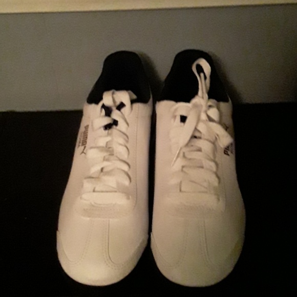 Puma sneakers - Picture 3 of 3